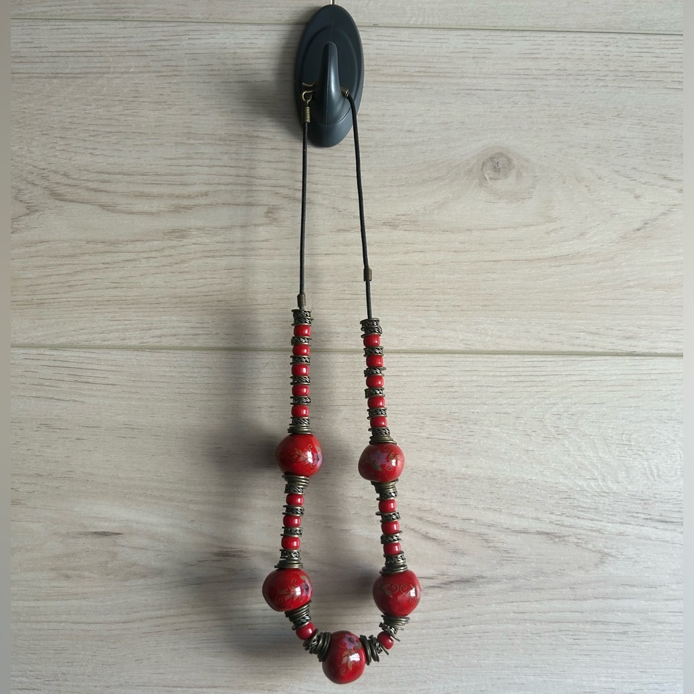 Vintage 1960s Deep Red Tribal Round & Rondelle Bead Necklace w/Gold Metal Rings